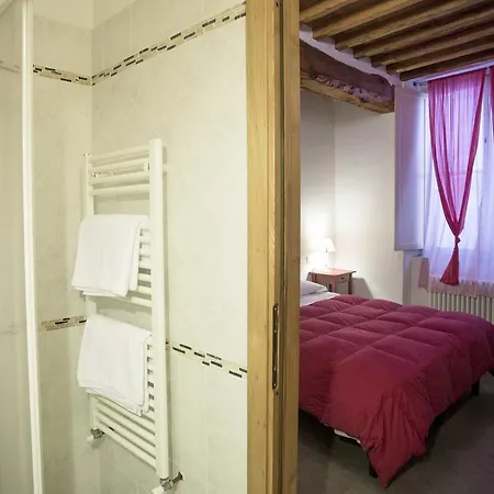 Le Donzelle - Hituscany Guest house *